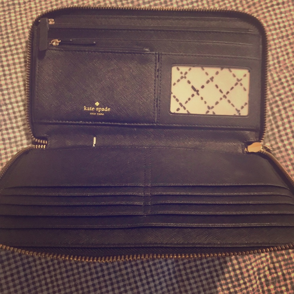 kate spade Traveler’s Wallet